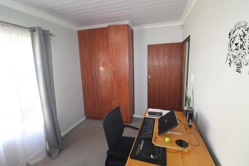 2 Bedroom Property for Sale in Dana Bay Western Cape